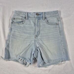 American Eagle Shorts Women’s 4 Curvy Hi Rise Shortie Jean Next Level Stretch